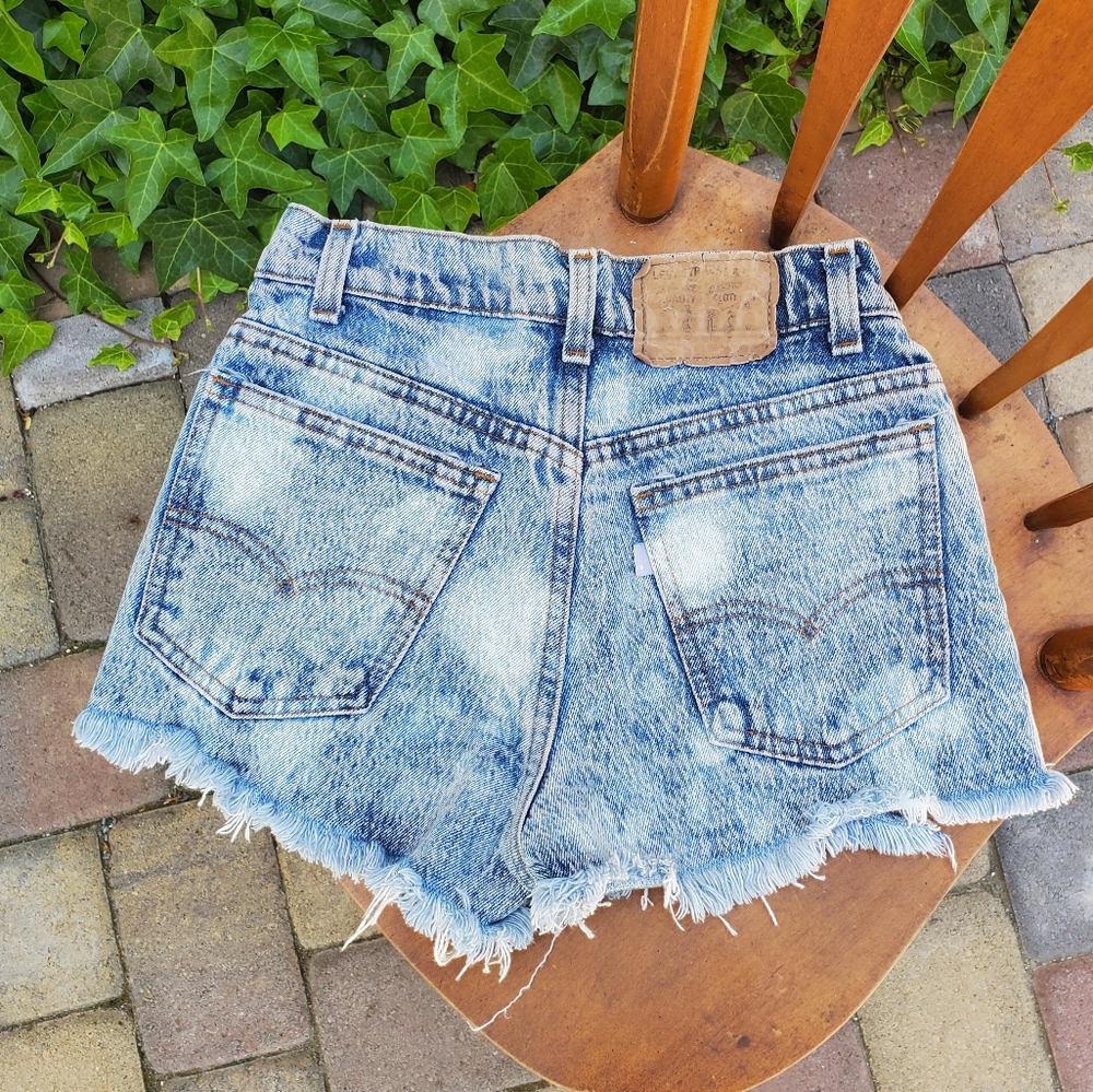 Vintage levi shorts